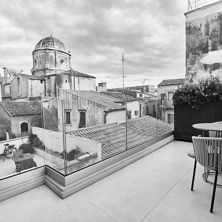 ホテル Palazzo Salomone シラクーサ エクステリア 写真