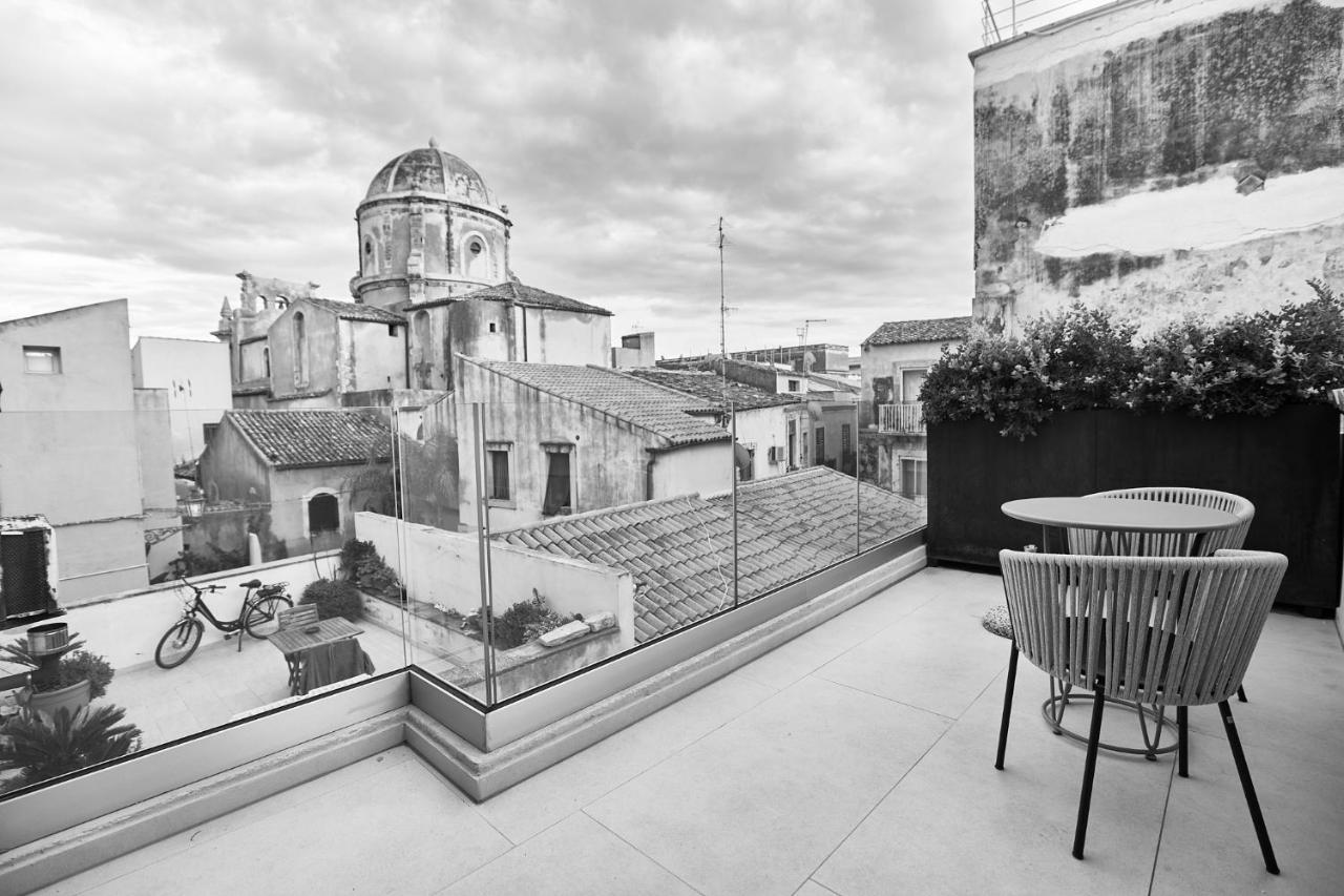 ホテル Palazzo Salomone シラクーサ エクステリア 写真